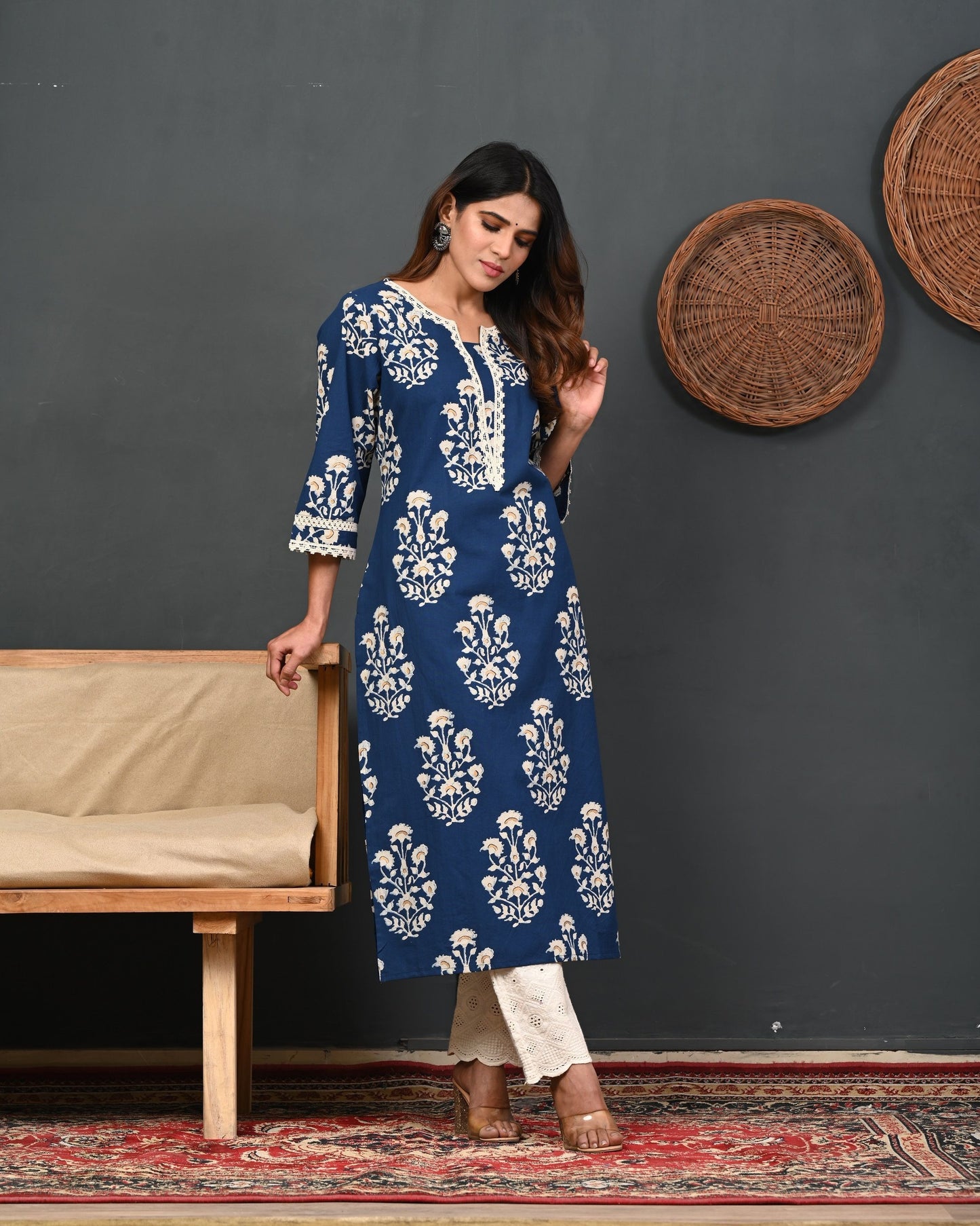 Zerah Floral Printed Notch-Neck Kurta